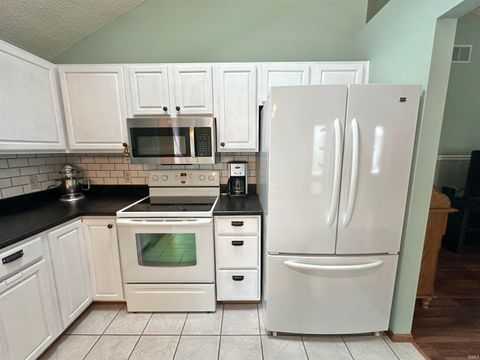 Tiny photo for 9433 Robin Meadow Place, Fort Wayne, IN 46835 (MLS # 202545467)