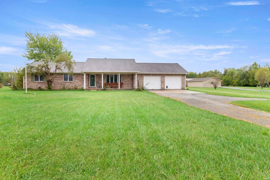 Photo of 3946 E 575 S, Gas City, IN 46933 (MLS # 202638707)