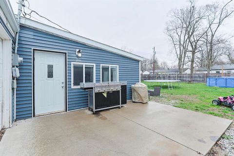 Tiny photo for 2122 N Elmer Street, South Bend, IN 46628 (MLS # 202612681)
