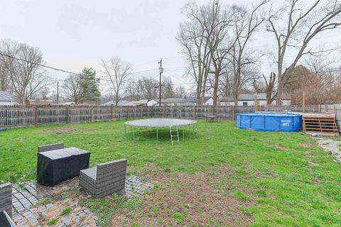 Tiny photo for 2122 N Elmer Street, South Bend, IN 46628 (MLS # 202612681)