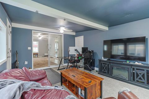 Tiny photo for 2122 N Elmer Street, South Bend, IN 46628 (MLS # 202612681)