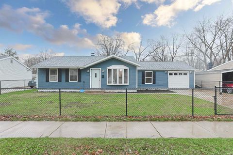 Photo of 2122 N Elmer Street, South Bend, IN 46628 (MLS # 202612681)