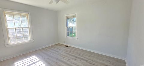 Tiny photo for 1201 S Rotherwood Avenue, Evansville, IN 47714 (MLS # 202541354)