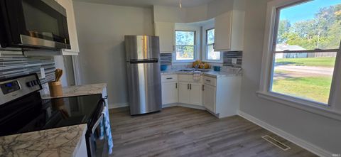 Tiny photo for 1201 S Rotherwood Avenue, Evansville, IN 47714 (MLS # 202541354)