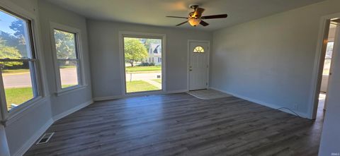 Tiny photo for 1201 S Rotherwood Avenue, Evansville, IN 47714 (MLS # 202541354)