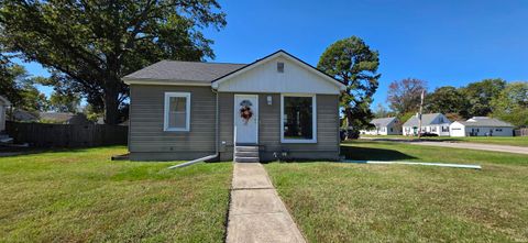 Tiny photo for 1201 S Rotherwood Avenue, Evansville, IN 47714 (MLS # 202541354)