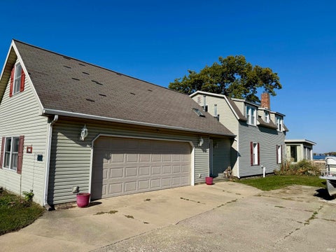 Tiny photo for 2215 Westside Road, Rochester, IN 46975 (MLS # 202644818)