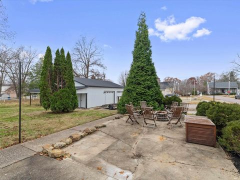 Tiny photo for 216 N Lincoln Avenue, Rockport, IN 47635 (MLS # 202547401)