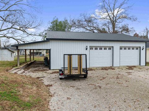 Tiny photo for 216 N Lincoln Avenue, Rockport, IN 47635 (MLS # 202547401)