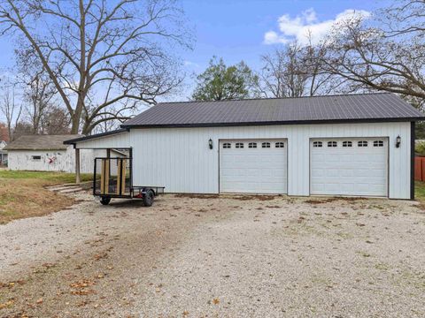Tiny photo for 216 N Lincoln Avenue, Rockport, IN 47635 (MLS # 202547401)
