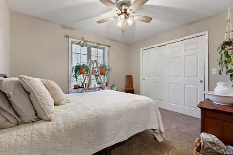 Tiny photo for 120 Shakers Way, North Vernon, IN 47265 (MLS # 202612347)