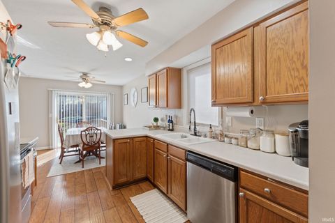 Tiny photo for 120 Shakers Way, North Vernon, IN 47265 (MLS # 202612347)