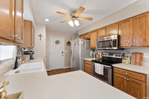 Tiny photo for 120 Shakers Way, North Vernon, IN 47265 (MLS # 202612347)