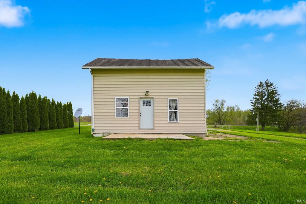 Photo of 2765 E US Highway 20 Road, Angola, IN 46703 (MLS # 202614954)