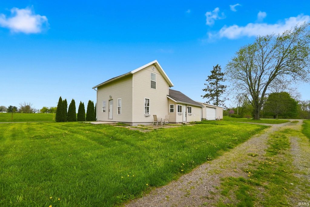 Photo of 2765 E US Highway 20 Road, Angola, IN 46703 (MLS # 202614954)