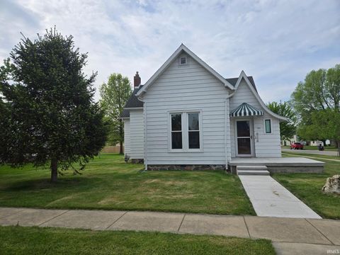 Tiny photo for 401 E 3rd Street, Brookston, IN 47923 (MLS # 202614781)