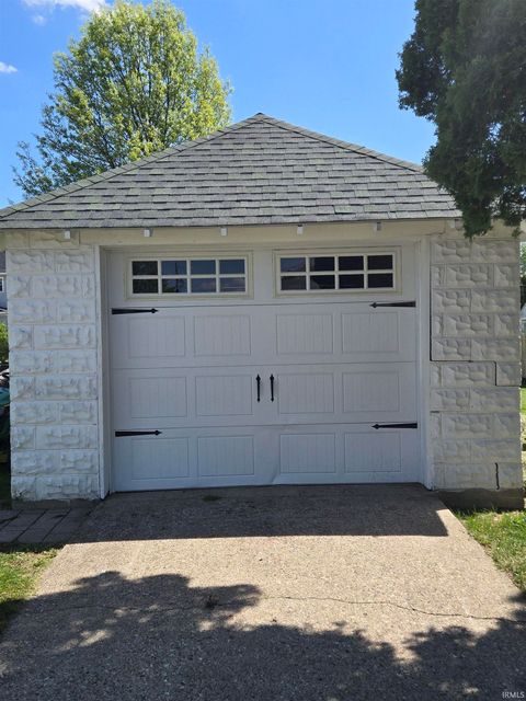 Tiny photo for 401 E 3rd Street, Brookston, IN 47923 (MLS # 202614781)