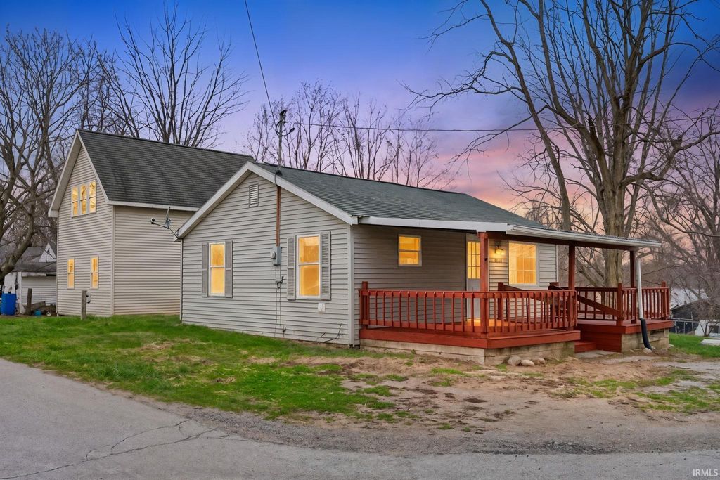 Photo of 0770 S May Drive, Cromwell, IN 46732 (MLS # 202611282)