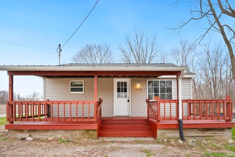 Photo of 0770 S May Drive, Cromwell, IN 46732 (MLS # 202611282)