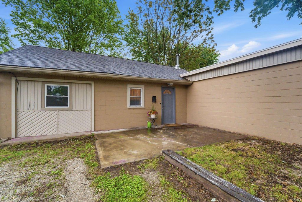 Photo of 2033 Schuyler Avenue, Lafayette, IN 47904 (MLS # 202615474)