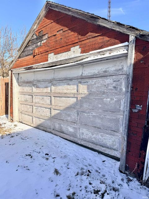 Tiny photo for 1033 S Locke Street, Kokomo, IN 46902 (MLS # 202600279)