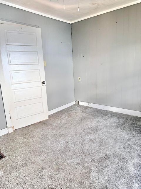 Tiny photo for 1033 S Locke Street, Kokomo, IN 46902 (MLS # 202600279)