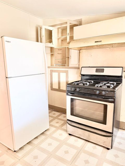 Tiny photo for 1033 S Locke Street, Kokomo, IN 46902 (MLS # 202600279)