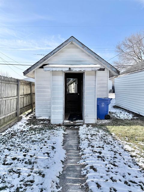 Tiny photo for 1033 S Locke Street, Kokomo, IN 46902 (MLS # 202600279)