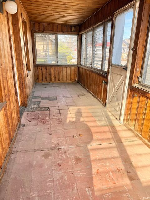 Tiny photo for 1033 S Locke Street, Kokomo, IN 46902 (MLS # 202600279)