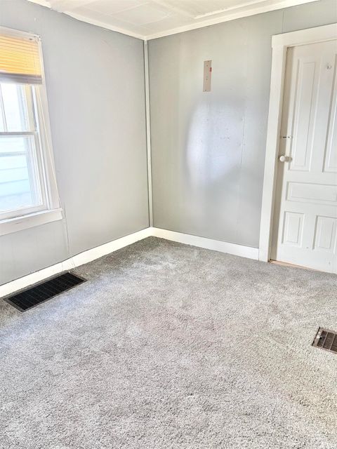 Tiny photo for 1033 S Locke Street, Kokomo, IN 46902 (MLS # 202600279)