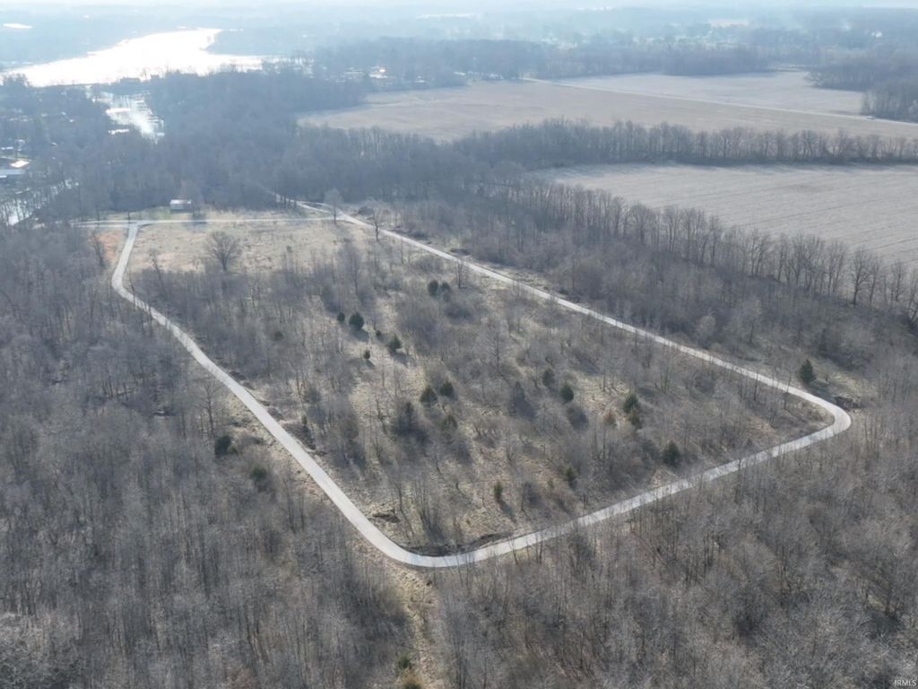 Photo of 1 W Aquarius Drive, Monticello, IN 47960 (MLS # 202610401)