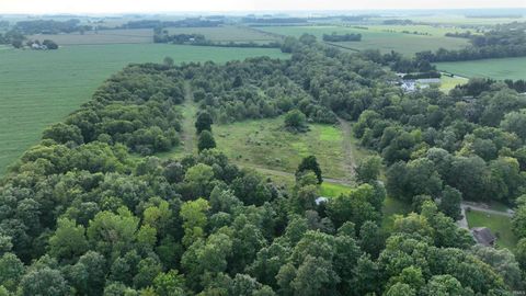 Tiny photo for 1 W Aquarius Drive, Monticello, IN 47960 (MLS # 202610401)