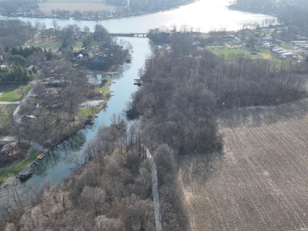 Photo of 1 W Aquarius Drive, Monticello, IN 47960 (MLS # 202610401)