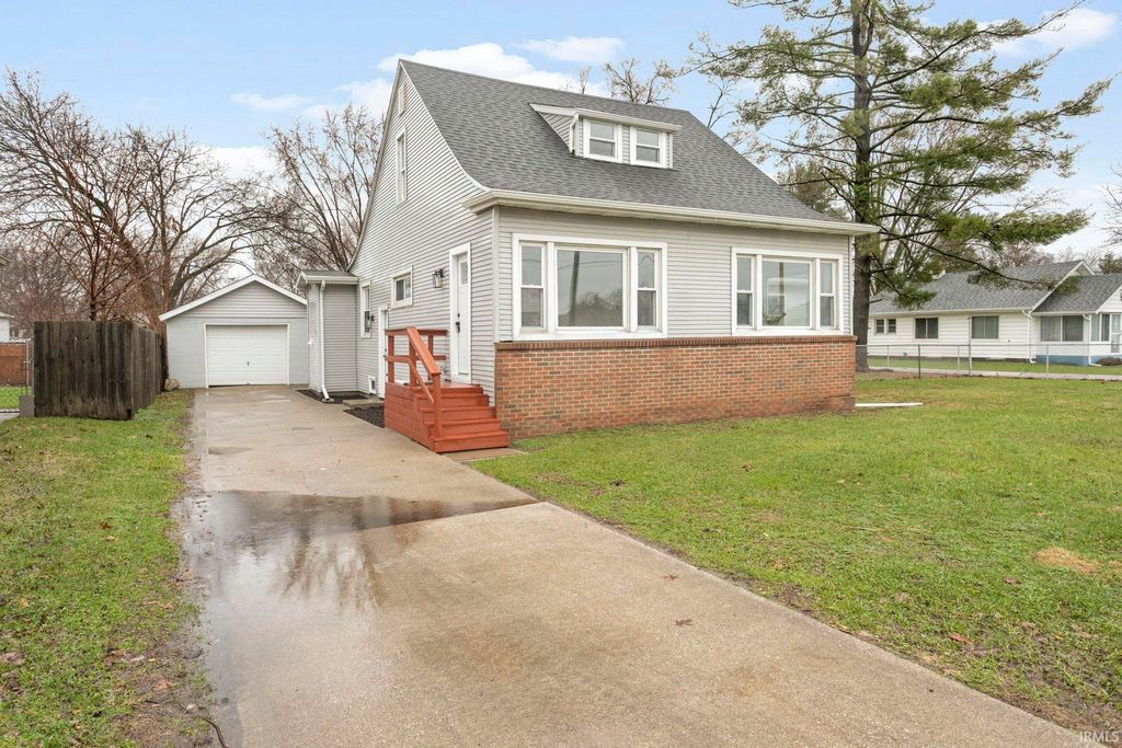 Photo of 4020 Vistula Road, Mishawaka, IN 46544 (MLS # 202608165)