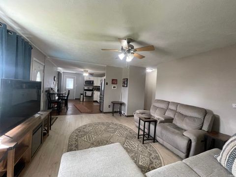 Tiny photo for 2821 Fenley Street, Kokomo, IN 46901 (MLS # 202609668)