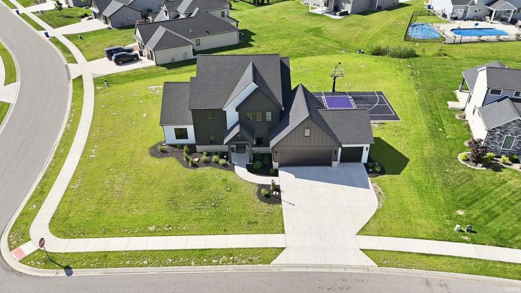 Photo of 12915 Hallux Cove, Fort Wayne, IN 46845 (MLS # 202631805)