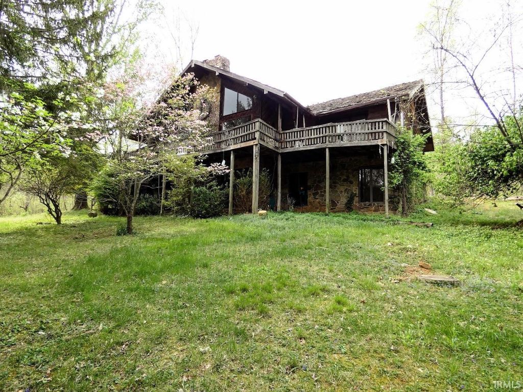 Photo of 895 Wells Ln Ln, Springville, IN 47462 (MLS # 202607923)