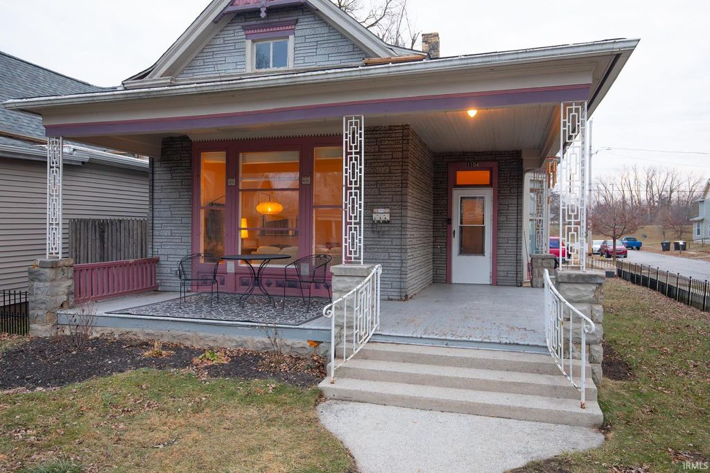 Photo of 1104 Columbia Avenue, Fort Wayne, IN 46805 (MLS # 202600339)