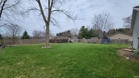 Tiny photo for 565 E Morse Street, Markle, IN 46770 (MLS # 202607427)