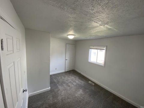 Tiny photo for 815 S Calumet Street, Kokomo, IN 46901 (MLS # 202632992)