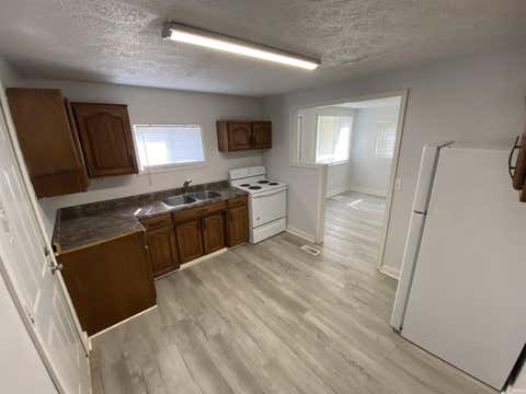 Tiny photo for 815 S Calumet Street, Kokomo, IN 46901 (MLS # 202632992)