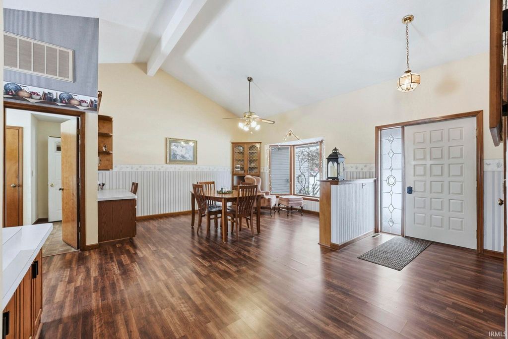 Photo of 2105 Oakwood Drive, Warsaw, IN 46580 (MLS # 202603705)