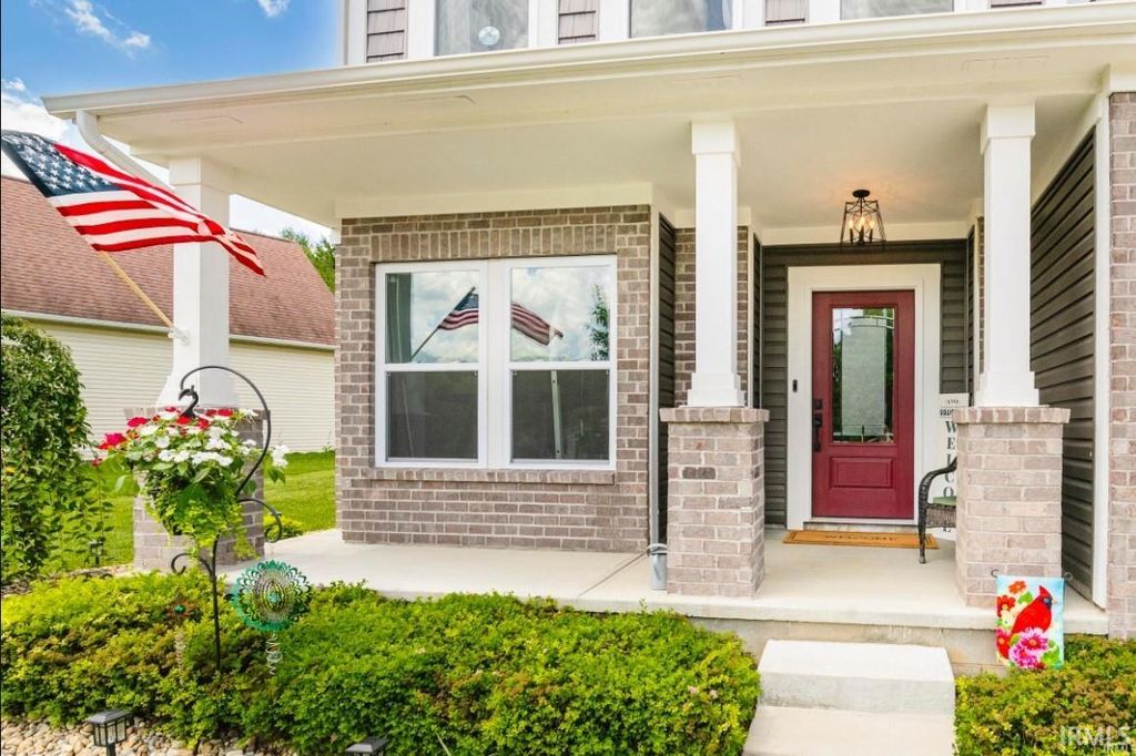 Photo of 701 N Abigail Lane, Ellettsville, IN 47429 (MLS # 202540605)