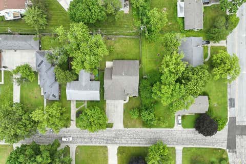 Tiny photo for 1116 Windsor Drive, West Lafayette, IN 47906 (MLS # 202622430)