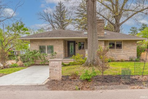 Photo of 601 S Swain Avenue, Bloomington, IN 47401 (MLS # 202612983)