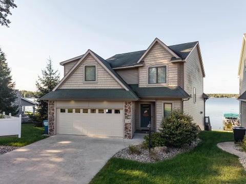 Tiny photo for 2245 W Orland Road, Angola, IN 46703 (MLS # 202640080)