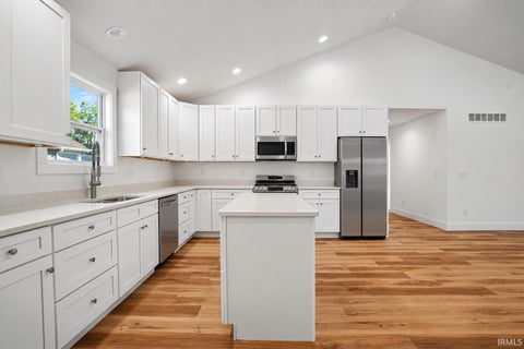 Tiny photo for 1513 E Borley Avenue, Mishawaka, IN 46545 (MLS # 202637974)
