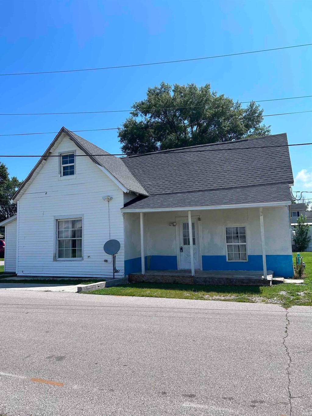 Photo of 1817 North Street, Washington, IN 47501 (MLS # 202630344)