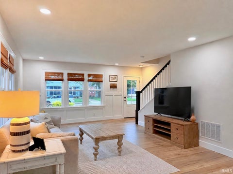 Tiny photo for 1917 E Mulberry Street, Evansville, IN 47714 (MLS # 202632241)