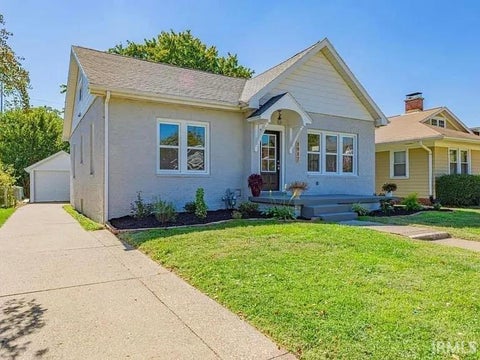 Photo of 1917 E Mulberry Street, Evansville, IN 47714 (MLS # 202632241)